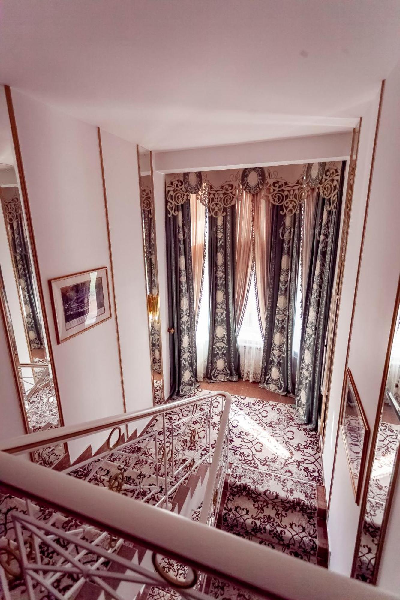 Kurmet Hotel 우랄스크 외부 사진